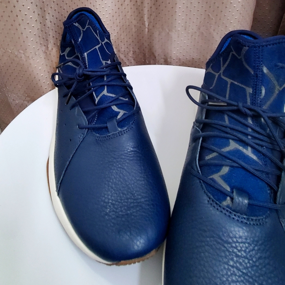 Men's Puma shoes - Picture 3 of 7